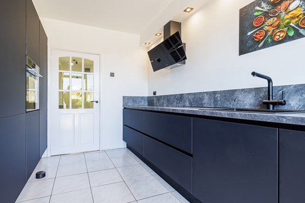 Medium property photo - Rembrandtstraat 112, 3262 HS Oud-Beijerland